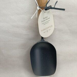 Threshold  outdoor garden scoop shovel rustproof hardwood handle stainless steel